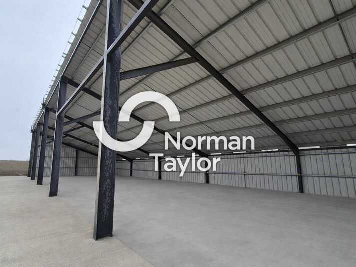 Vente local d''activites 385 m² non divisibles