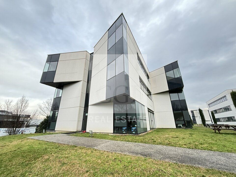 Location bureaux 3939 m² divisibles à partir de 160 m²