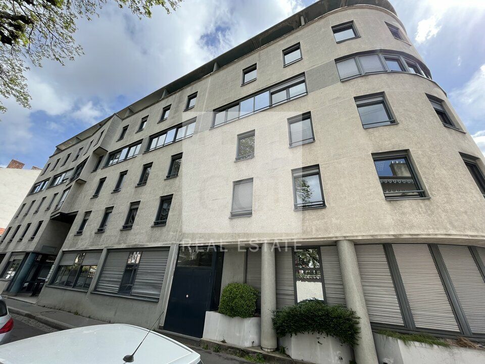 Location bureaux 900 m² divisibles à partir de 96 m²