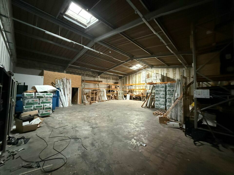 A LOUER / LOCAL COMMERCIAL / BARENTIN 