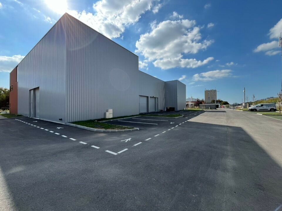 A VENDRE / LOCAL D'ACTIVITE - BUREAUX / LE HAVRE