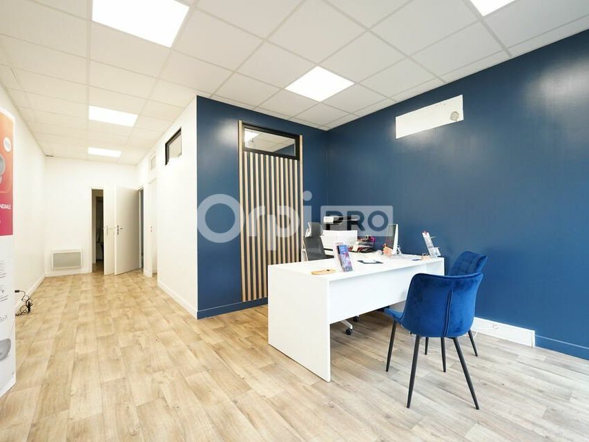 Location local commercial 54 m² non divisibles