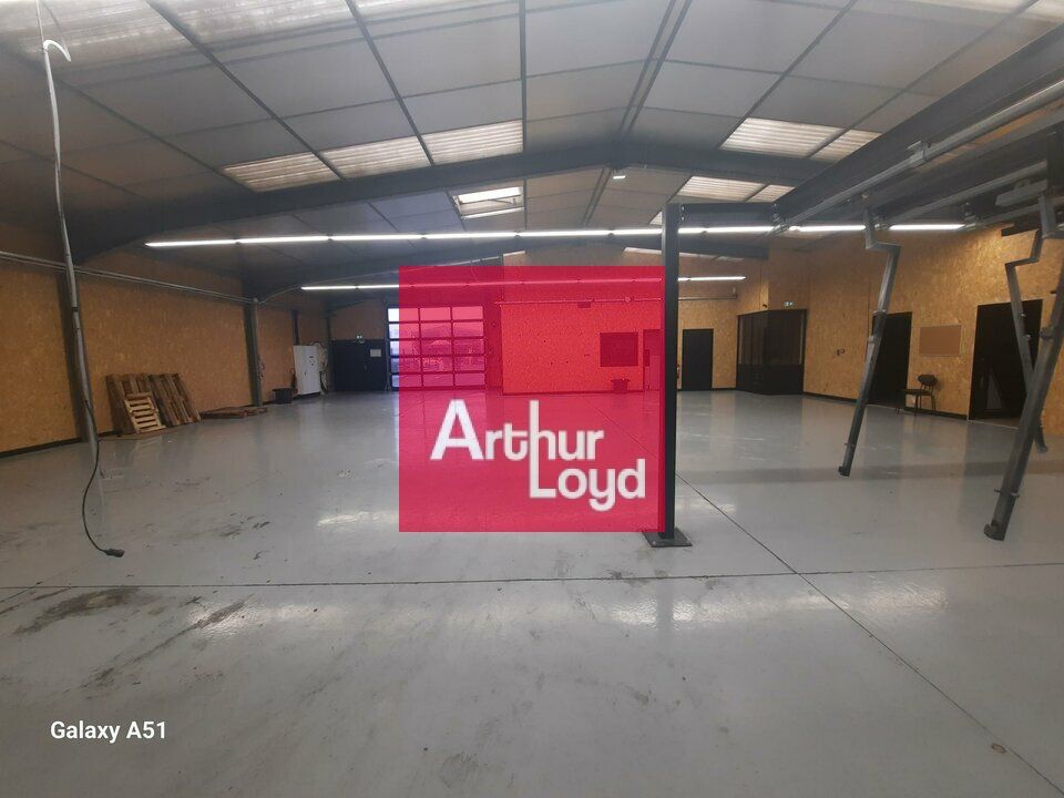 AUBIERE ZAC DES RIBES A LOUER LOCAL ACTIVITE 510 M²
