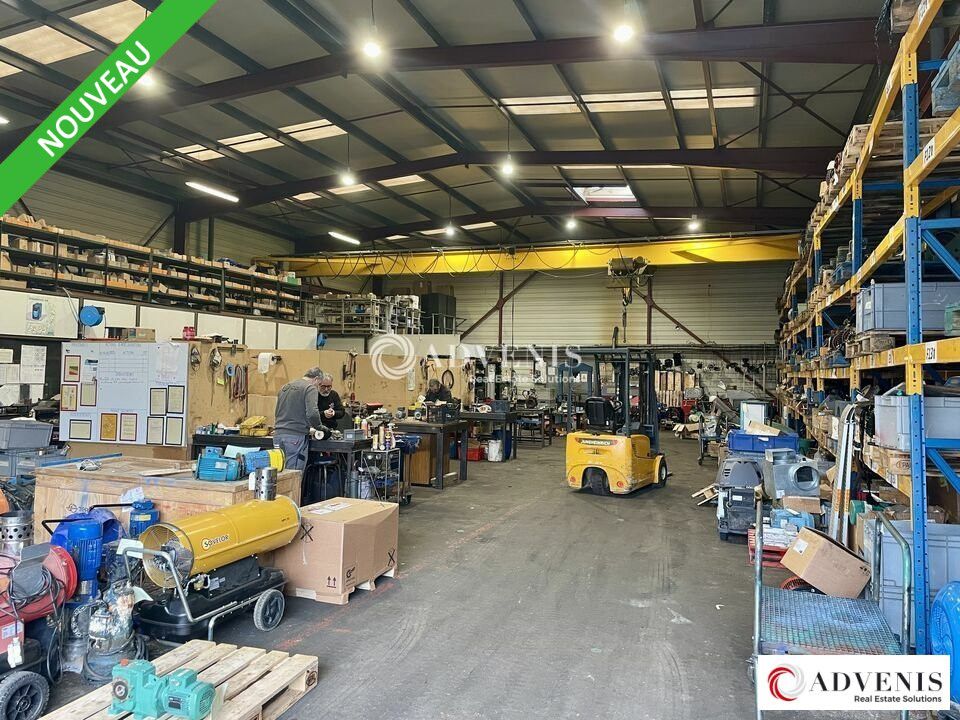A LOUER - BATIMENT D'ACTIVITE DE 610 M² - PROCHE BORDEAUX CENTRE