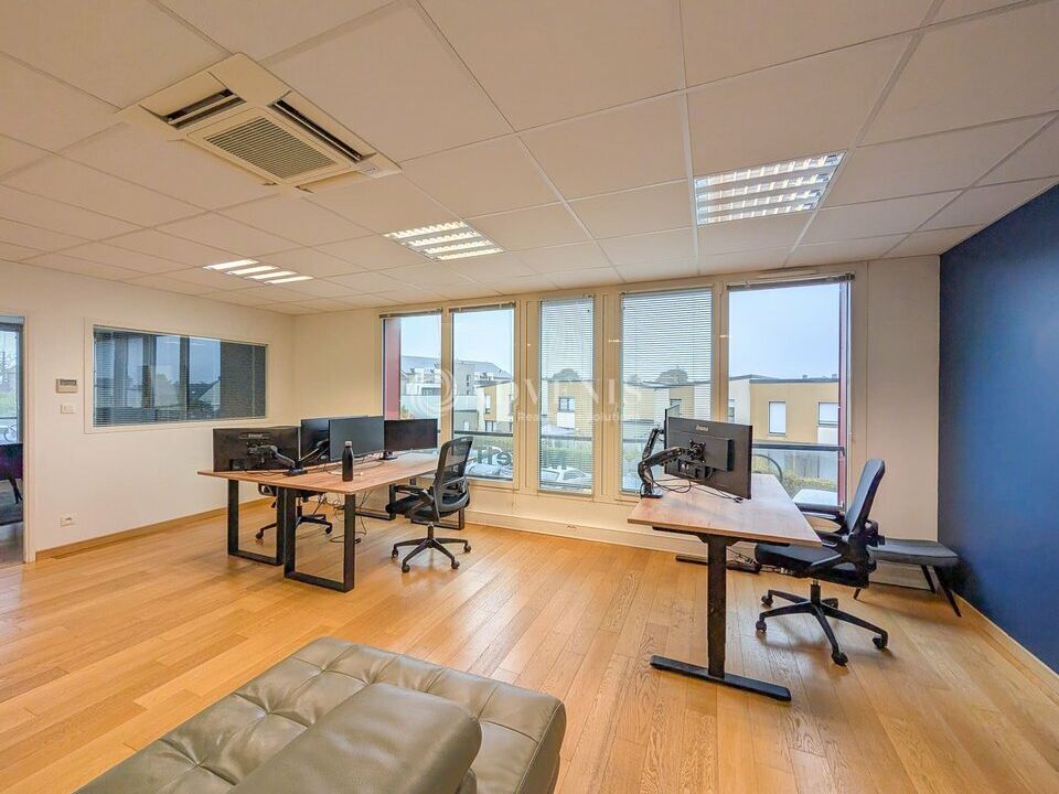 Location bureaux 64 m² non divisibles