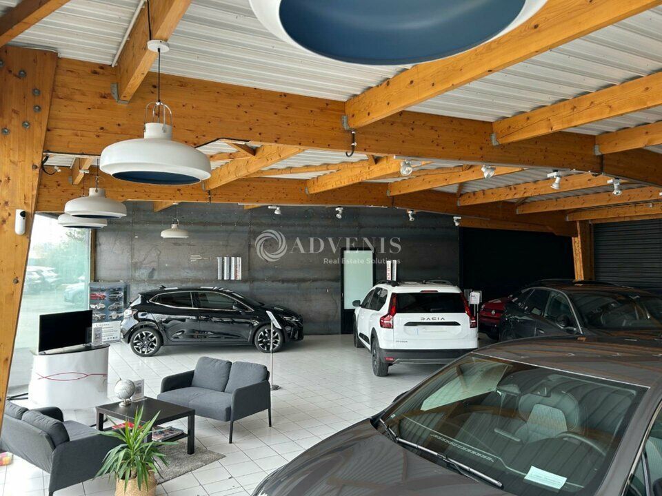 Location local commercial 280 m² non divisibles