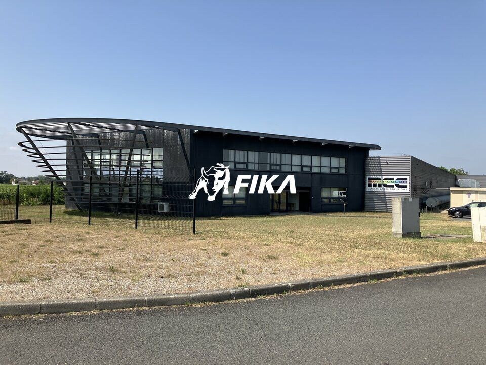 Vente local d''activites 3200 m² non divisibles