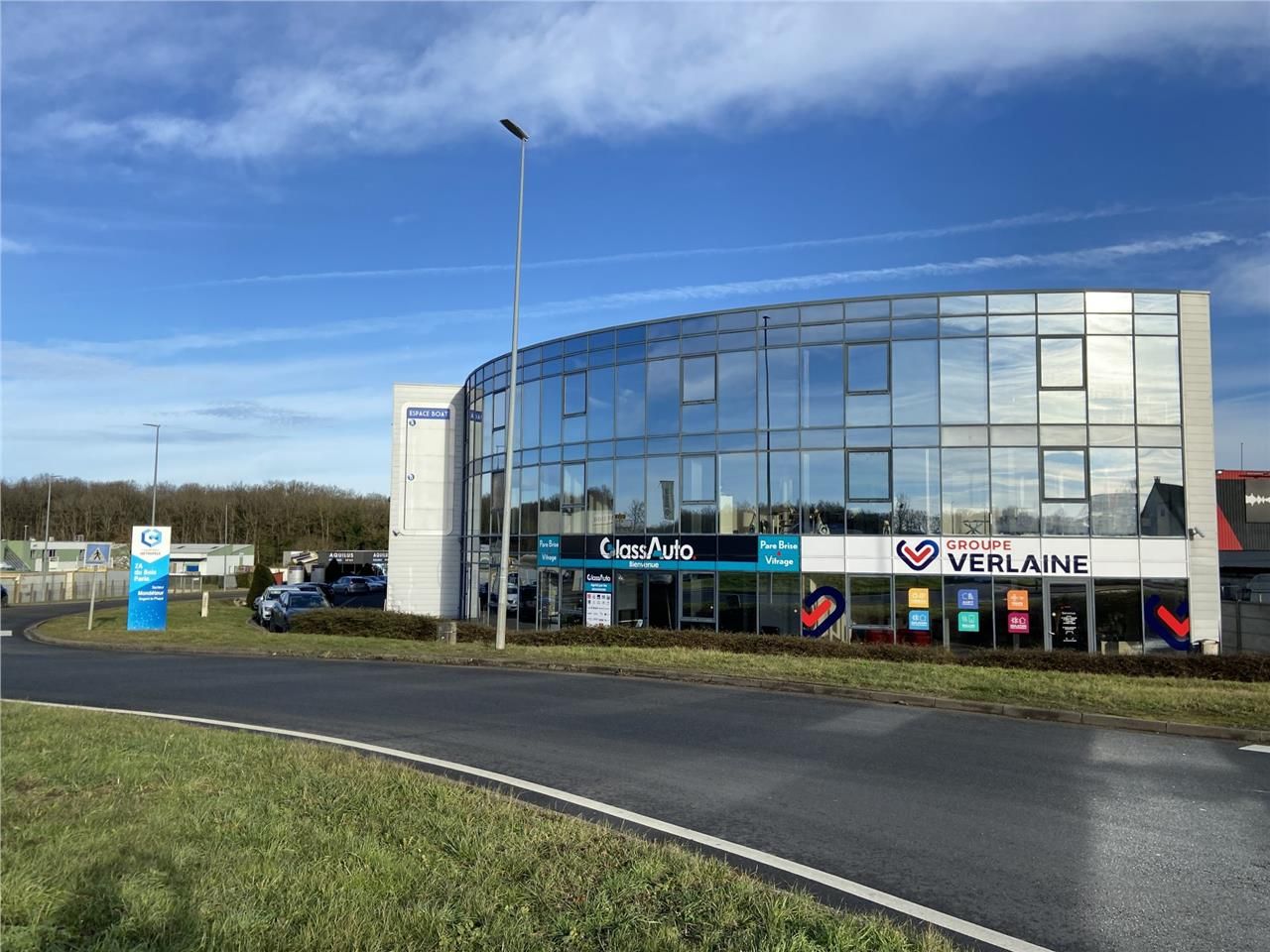 Location local commercial 125 m² à Nogent-le-Phaye