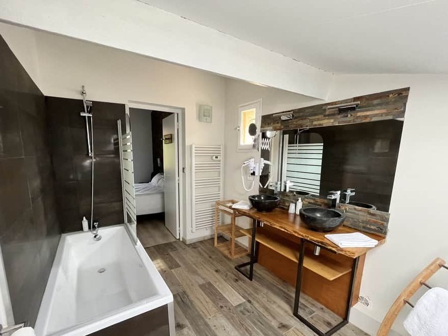 Vente entrepôts 980 m² non divisibles