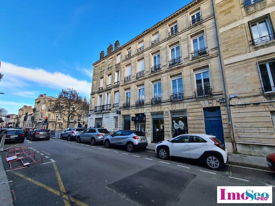 Location local commercial 65 m² non divisibles
