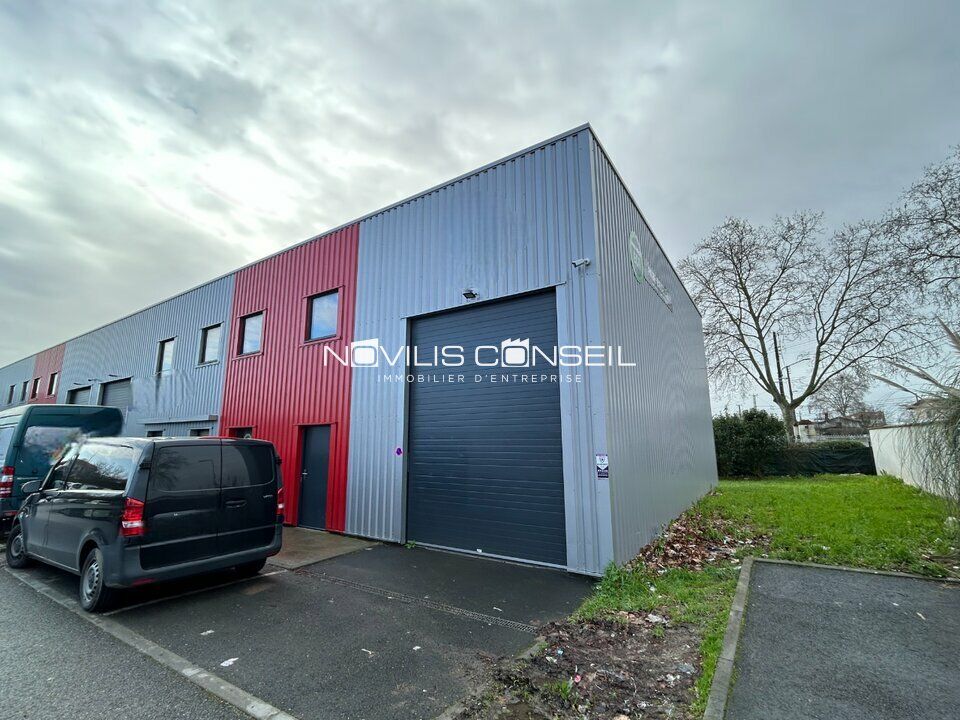 Location activité/entrepôt - 180 m²