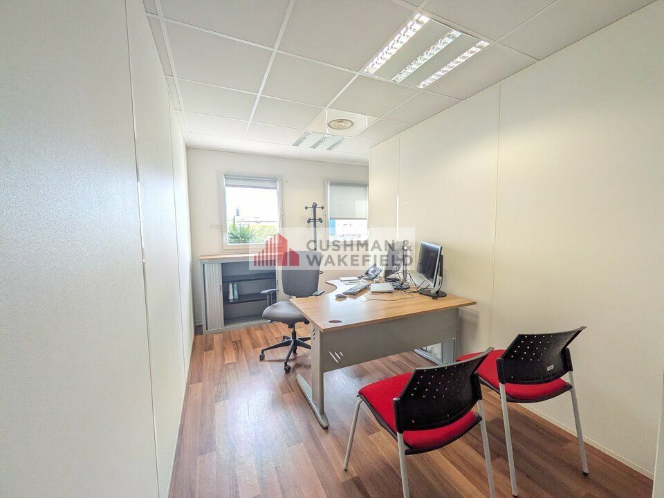 NIMES - BUREAUX A VENDRE