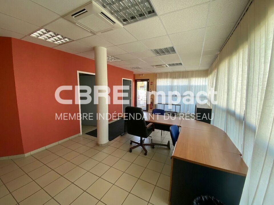 295 m² pour ce local d'activites en location à Dijon