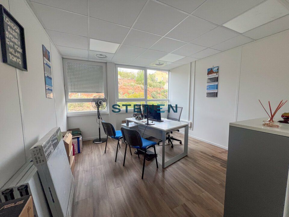 LOCATION-BUREAUX-VITROLLES-246M²