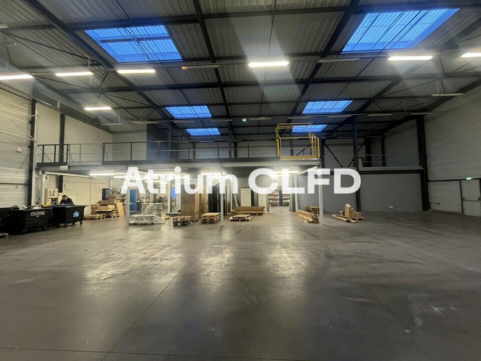 CLERMONT-FD / BREZET / LOCAL D'ACTIVITES DE 1 094 M² SUR 3 000 M² DE TERRAIN