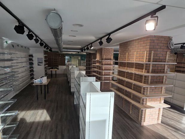 Vente local commercial 423 m² non divisibles