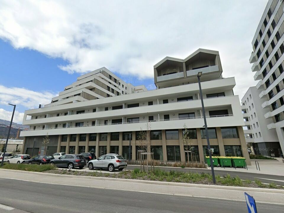 Vente local commercial 167.3 m² non divisibles