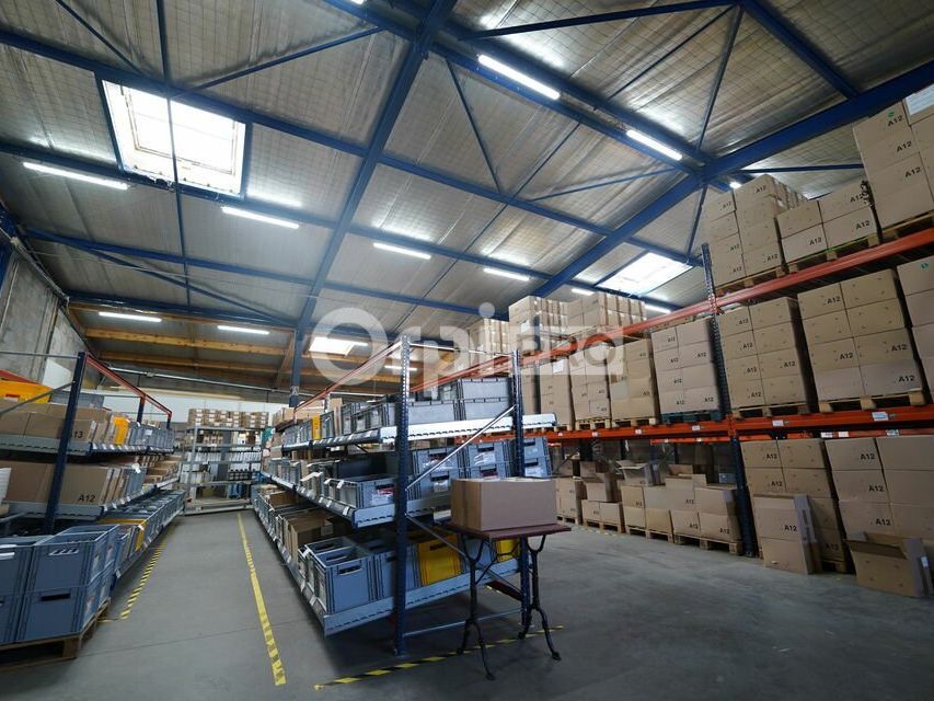 LOCAL D'ACTIVITE A VENDRE - 736 m² - MESSIMY