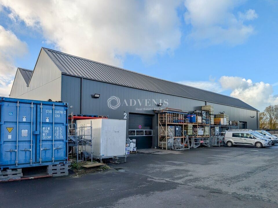 Locaux d'activités à louer - Terrain privatif