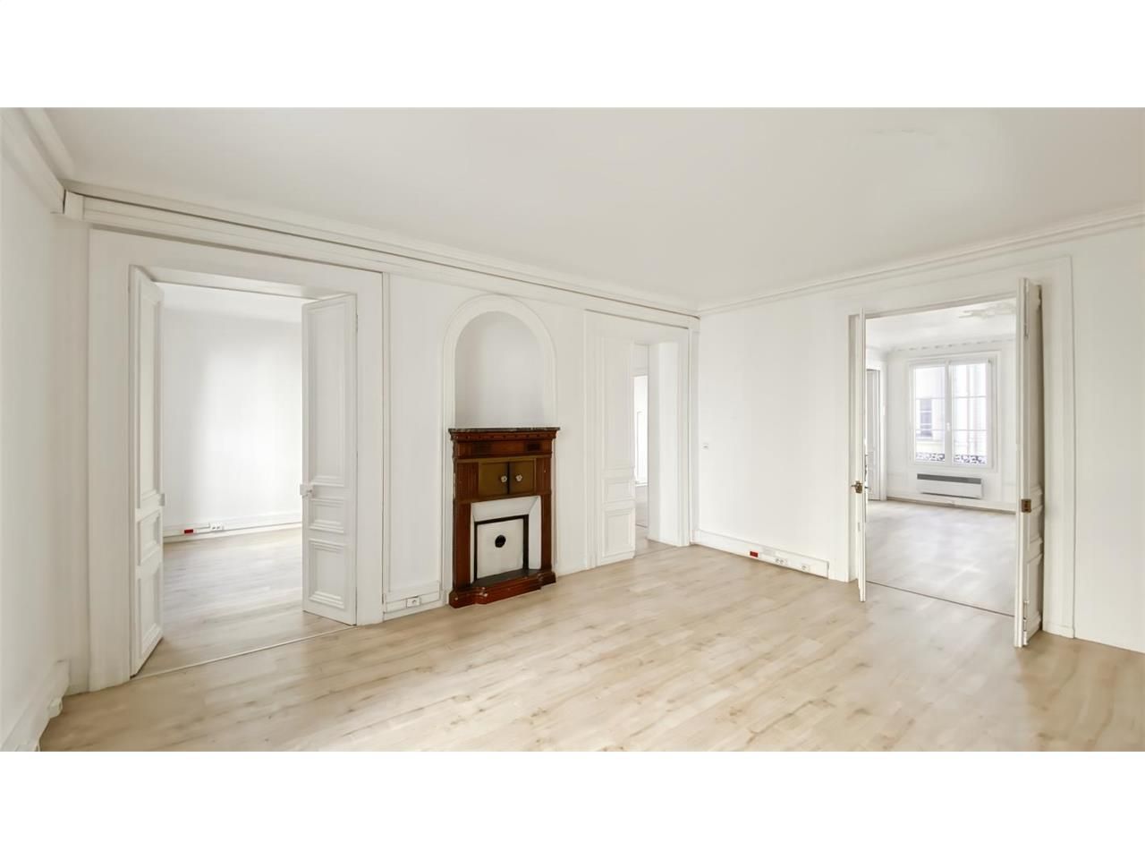 Location bureaux 138 m² non divisibles