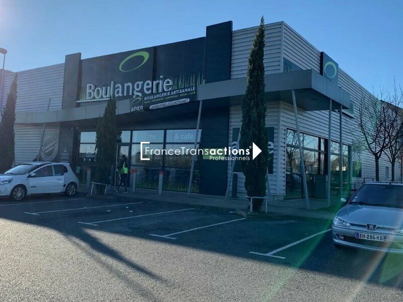 Location local commercial 517 m² non divisibles