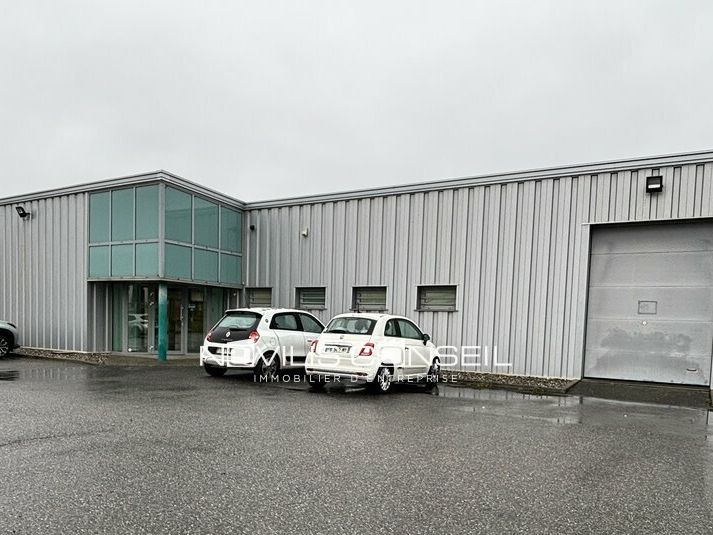 Location local d''activites 580 m² non divisibles