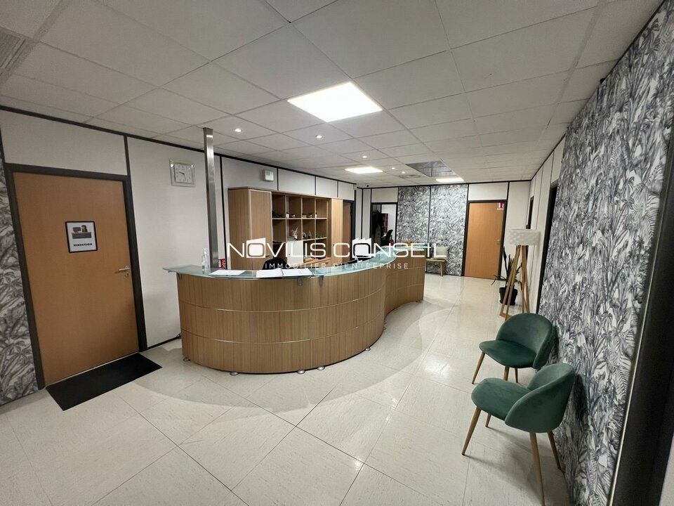 Location activité/entrepôt - 580 m²