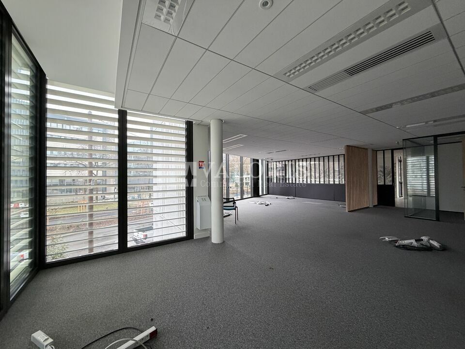 Bureaux prêts à l'emploi sur l'avenue Tony Garnier, au coeur du quartier de GERLAND