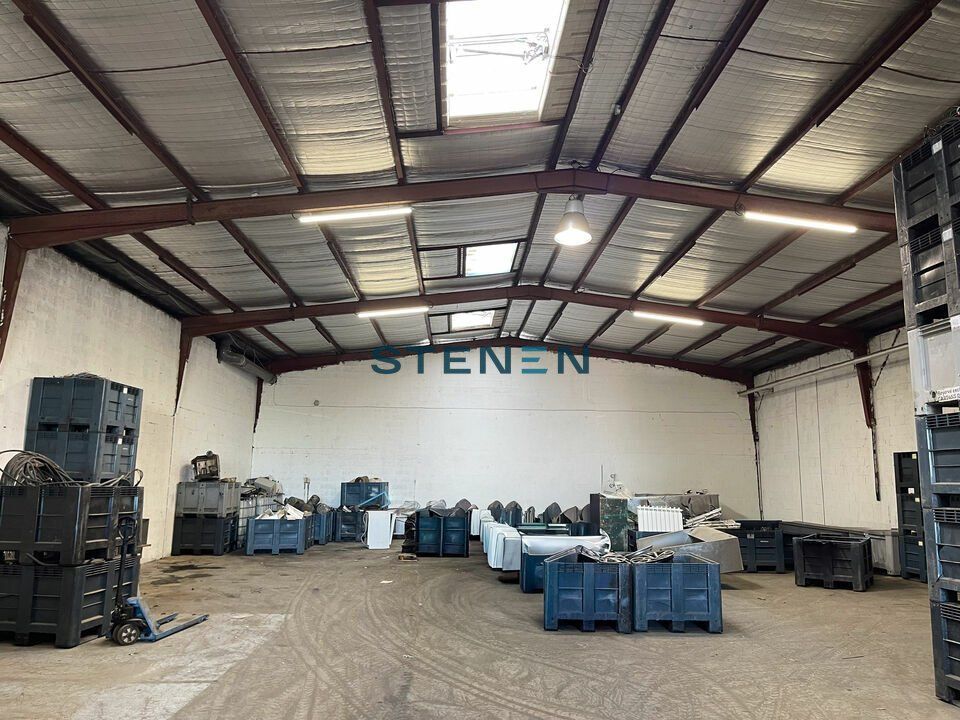 Location local d''activites 630 m² non divisibles