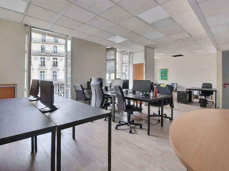 Location bureaux 372 m² divisibles à partir de 184 m²