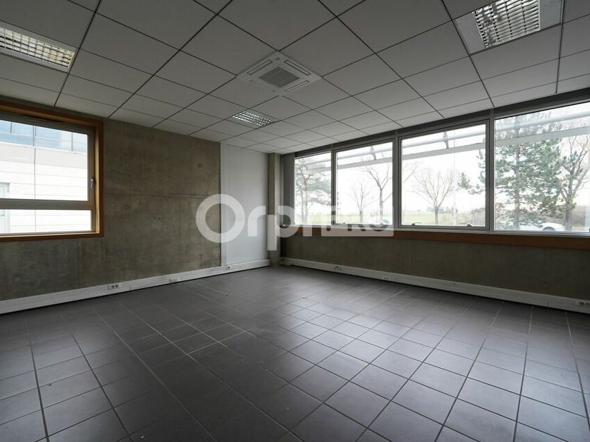 Location bureaux 237 m² non divisibles