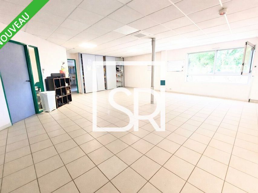 Location bureaux 448.35 m² non divisibles