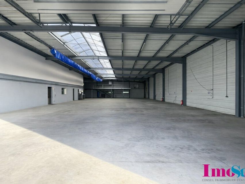 Entrepôt à louer SAINT-MEDARD-EN-JALLES