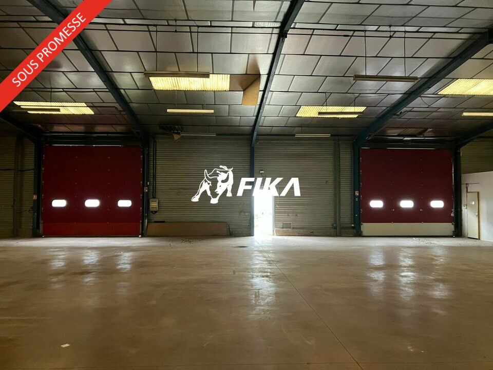 Vente local d''activites 1950 m² non divisibles