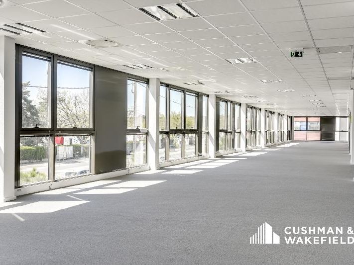 Programme ENORA PARK, composé de 5 bâtiments R+2 répondant au label THPE, au sein d'un site clos et sécurisé