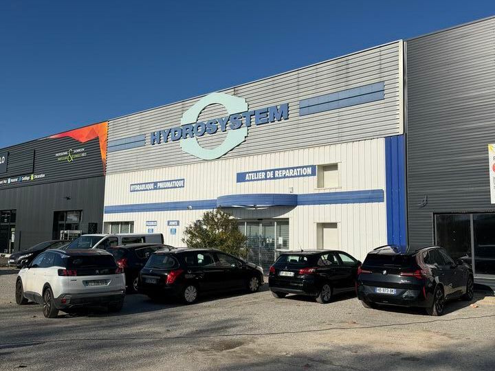 Locaux à Louer - Visibilité Commerciale - Romans sur Isère