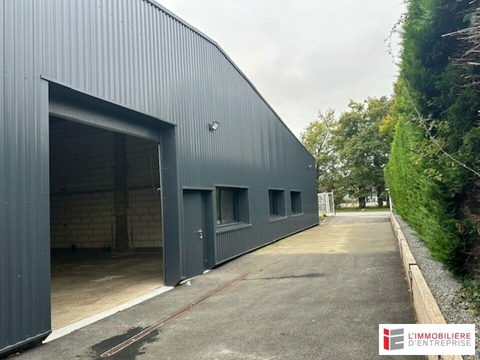 Location local d''activites 255 m² non divisibles