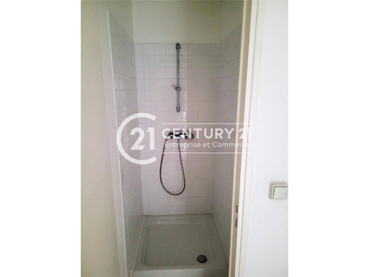 Location entrepot 260 m² à ST NAZAIRE