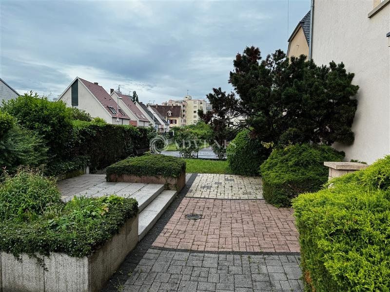 Plateau de bureaux avec jardin privatif à vendre - Neudorf - Strasbourg