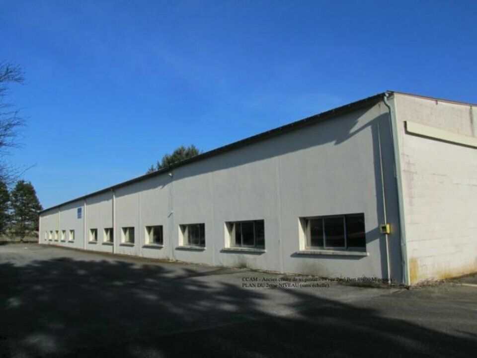 Vente local d''activites 1244 m² non divisibles