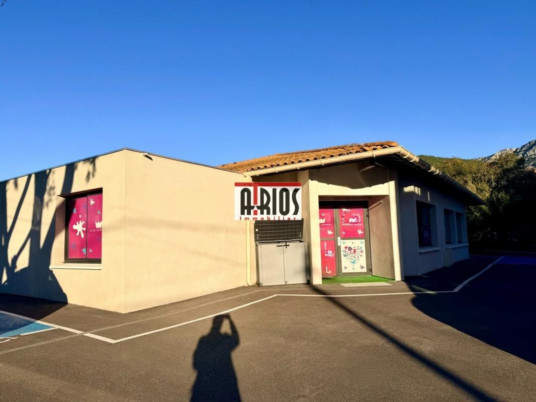 Location bureaux 143 m² non divisibles