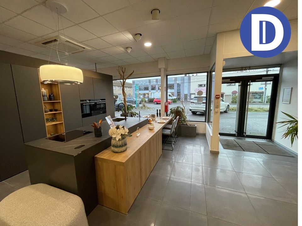 Vente commerces 749.00 m² non divisibles