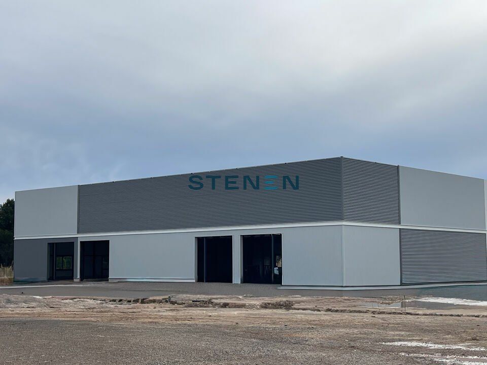 À VENDRE -  LOCAUX D'ACTIVITÉ 238 M² - MARIGNANE