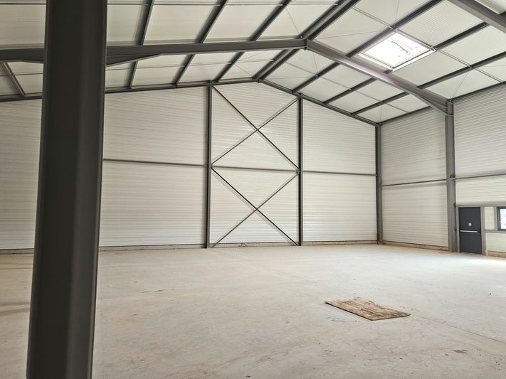 Local d'activité de 440 m² divisibles à louer – Lézignan Corbières