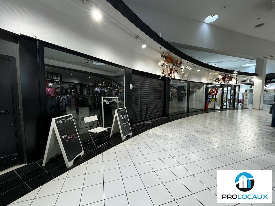 Location local commercial 157 m² non divisibles