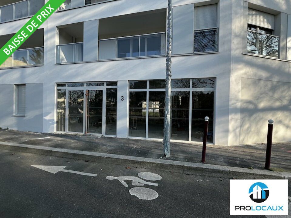 Vente local professionnel 133.5 m² non divisibles