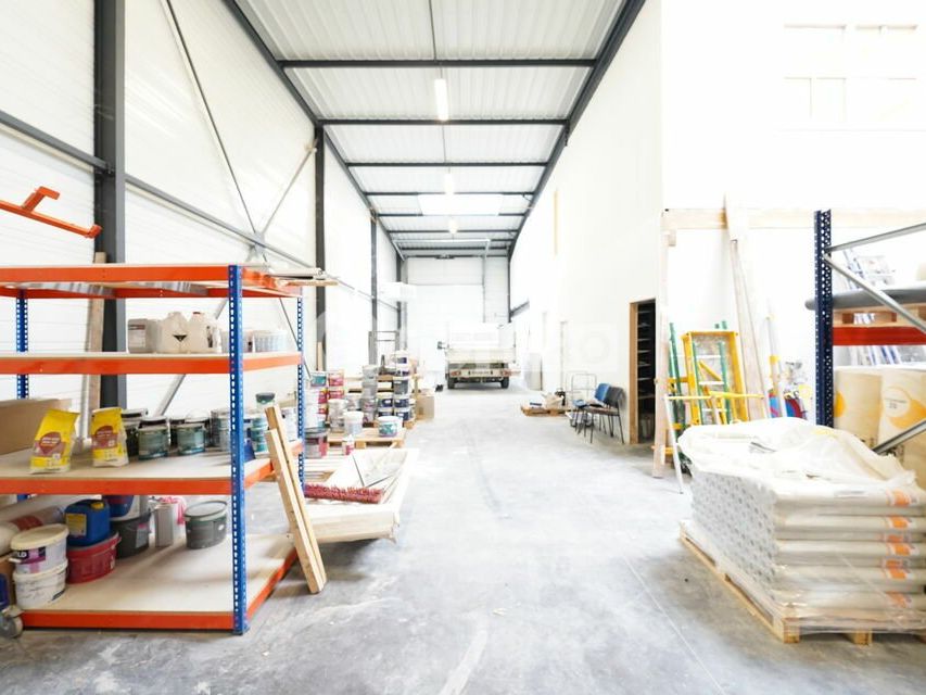 LOCAL D'ACTIVITE A VENDRE - 400 m² - SAINT QUENTIN FALLAVIER