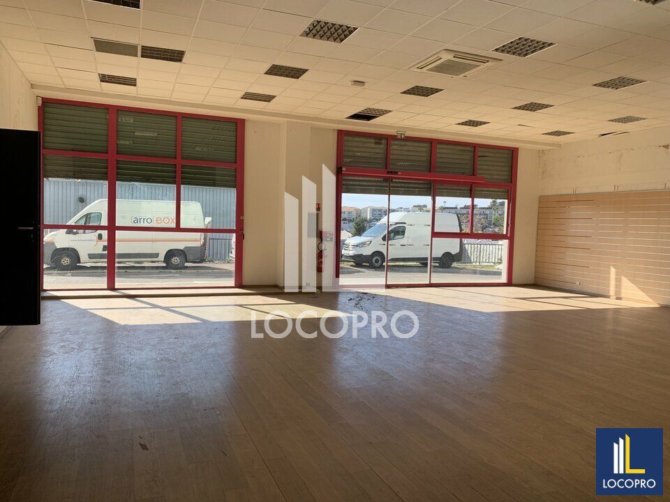 A LOUER - LOCAL D'ACTIVITÉS - 500 M² - VILLENEUVE LOUBET
