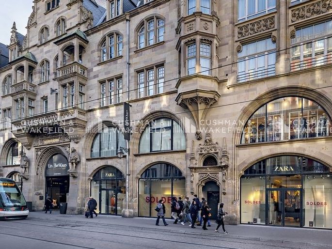 Location locaux commerciaux 464 m² non divisibles