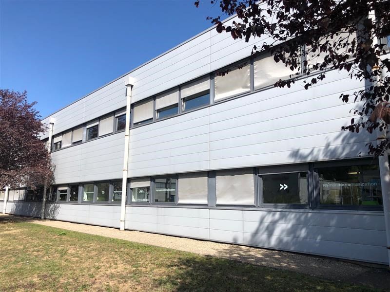 Location bureaux 850 m² non divisibles